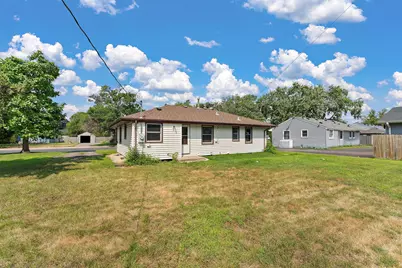 5906 Dupont Avenue N, Brooklyn Center, MN 55430 - Photo 25