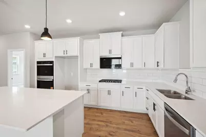 2159 Bluff Heights Drive, Shakopee, MN 55379 - Photo 5