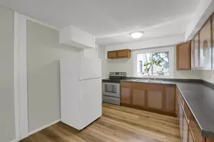 237 Cedar Lake Rd N, Minneapolis, MN 55405 - Photo 21