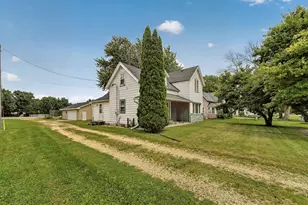 112 E Front St, Claremont, MN 55924 - Photo 25