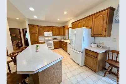 122 Lake Henry Avenue S, Spring Hill, MN 56352 - Photo 3