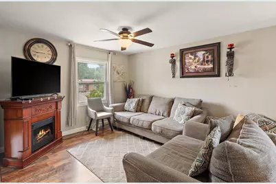 1006 Van Buren Street S, Shakopee, MN 55379 - Photo 5