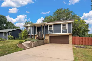 1006 Van Buren St S, Shakopee, MN 55379 - Photo 31