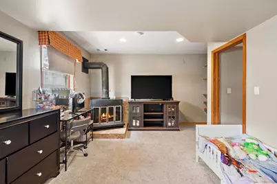 1006 Van Buren Street S, Shakopee, MN 55379 - Photo 27
