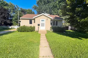 816 S Broadway St, Spring Valley, MN 55975 - Photo 1