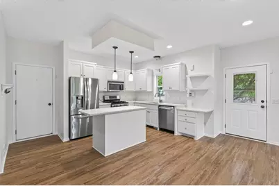 1548 Legacy Parkway E, Maplewood, MN 55109 - Photo 5
