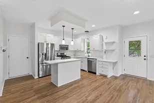 1548 Legacy Pkwy E, Maplewood, MN 55109 - Photo 5