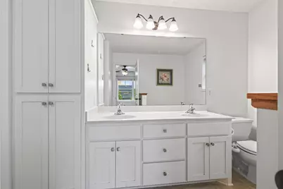 1548 Legacy Parkway E, Maplewood, MN 55109 - Photo 13