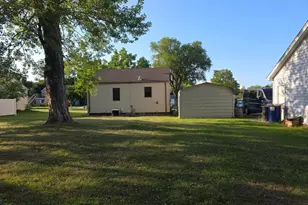 124 W 6th St, New Richmond, WI 54017 - Photo 3