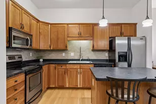 270 4th St E, Saint Paul, MN 55101 - Photo 3