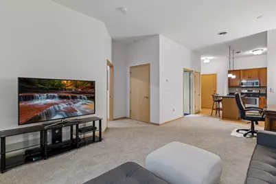270 4th Street E #203, Saint Paul, MN 55101 - Photo 9