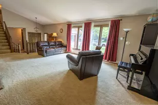 9250 Talus Cir, Eden Prairie, MN 55347 - Photo 3