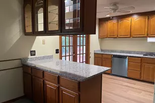 8914 37th St N, Lake Elmo, MN 55042 - Photo 5