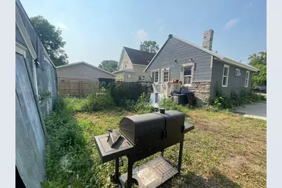 1205 3rd Avenue S, Moorhead, MN 56560 - Photo 3