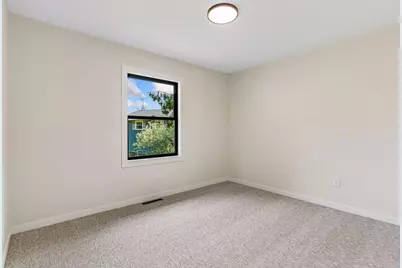 640 Grospoint Lane N, Oakdale, MN 55128 - Photo 19