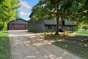 640 Grospoint Ln N, Oakdale, MN 55128 - Photo 29