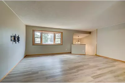 9707 Heath Avenue S, Cottage Grove, MN 55016 - Photo 7