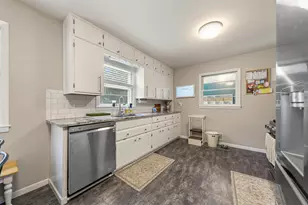 614 Lower Johnson Cir, Saint Peter, MN 56082 - Photo 9