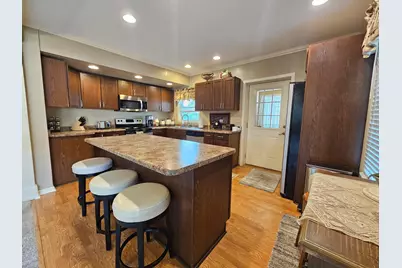 821 10th Street N, Virginia, MN 55792 - Photo 5
