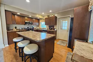 821 10th St N, Virginia, MN 55792 - Photo 5