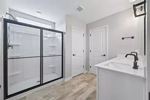 6178 Highland Hls Cir S, Cottage Grove, MN 55016 - Photo 11