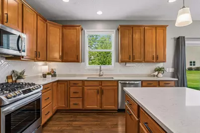 13816 Savanna Drive, Rogers, MN 55374 - Photo 5