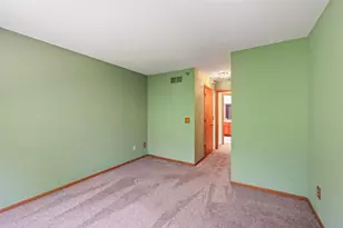 15242 Lesley Ln, Eden Prairie, MN 55346 - Photo 23