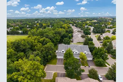 429 Wilderness Drive, Chaska, MN 55318 - Photo 3