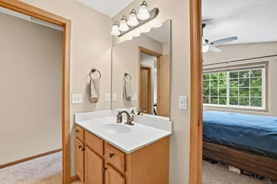 429 Wilderness Drive, Chaska, MN 55318 - Photo 17