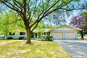 1915 Twin Cir Dr, Mendota Heights, MN 55118 - Photo 1