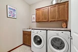 15305 Stonewood Ct, Burnsville, MN 55306 - Photo 25
