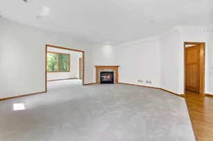 682 Bibeau Ct, Vadnais Heights, MN 55127 - Photo 19