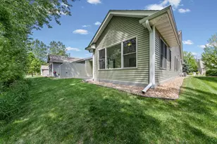 682 Bibeau Ct, Vadnais Heights, MN 55127 - Photo 23