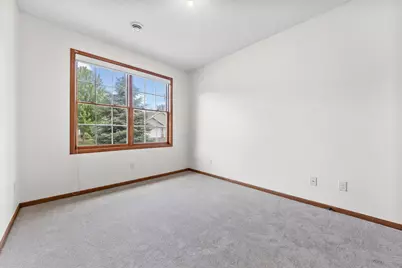 682 Bibeau Court, Vadnais Heights, MN 55127 - Photo 3