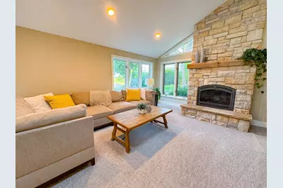 550 Guttenberg Heights, Fergus Falls, MN 56537 - Photo 13