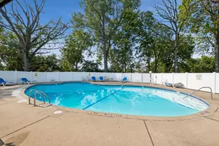 4009 Heritage Hills Dr, Bloomington, MN 55437 - Photo 33