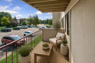 4009 Heritage Hills Dr, Bloomington, MN 55437 - Photo 29