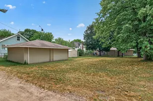6516 Elm St, North Branch, MN 55056 - Photo 9