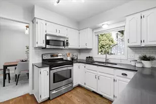 18997 Nature Ln, Eden Prairie, MN 55346 - Photo 23