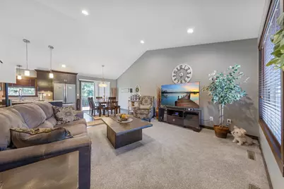 1285 Turnberry Drive SE, Rochester, MN 55904 - Photo 5