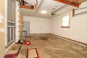 916 5th St SW, Waseca, MN 56093 - Photo 29