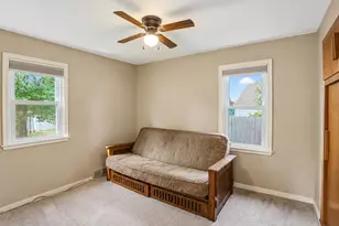 2102 E Oakland Ave, Austin, MN 55912 - Photo 17
