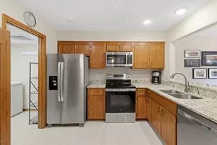 6100 Auto Club Rd, Bloomington, MN 55438 - Photo 7
