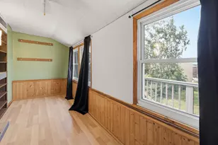 37 N Hill St, Fountain City, WI 54629 - Photo 9