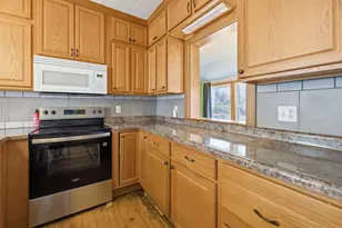 37 N Hill St, Fountain City, WI 54629 - Photo 3