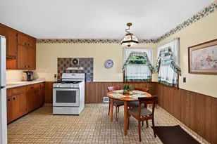 1225 Skillman Ave E, Maplewood, MN 55109 - Photo 9