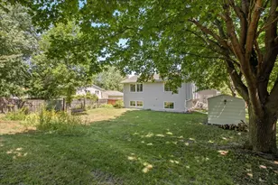 4725 Upland Ln N, Plymouth, MN 55446 - Photo 33