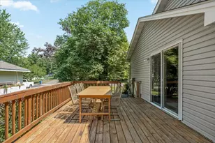 4725 Upland Ln N, Plymouth, MN 55446 - Photo 31