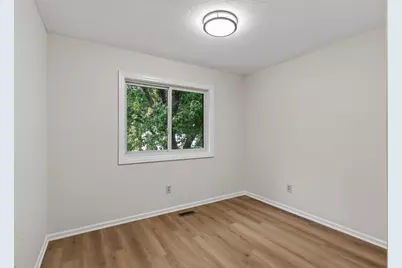 3924 51st Avenue N, Brooklyn Center, MN 55429 - Photo 15