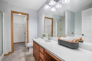 20336 Kensfield Trail, Lakeville, MN 55044 - Photo 17